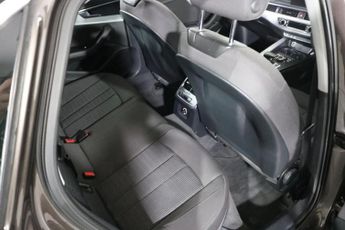 AUDI A4 2.0 TDI S line Saloon 4dr Diesel Automatic Euro 6 (s/s) (150 ps)