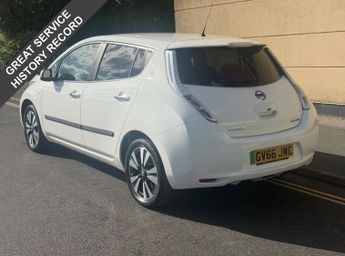 NISSAN LEAF 30kWh Tekna Hatchback 5dr Electric Auto (109 bhp)