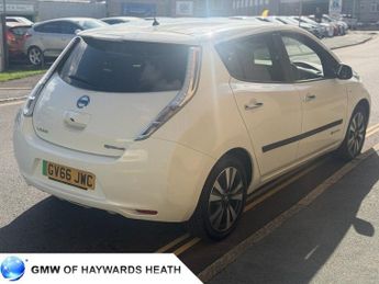 NISSAN LEAF 30kWh Tekna Hatchback 5dr Electric Auto (109 bhp)