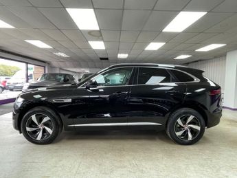 JAGUAR F-PACE 2.0 D200 MHEV S SUV 5dr Diesel Auto AWD Euro 6 (s/s) (204 ps)