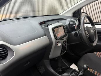 CITROEN C1 1.0 VTi Feel Hatchback 3dr Petrol Manual Euro 5 (Euro 5) (68 ps)