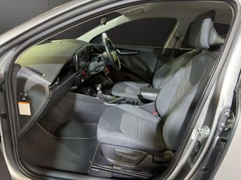 KIA NIRO 1.6h GDi 2 SUV 5dr Petrol Hybrid DCT Euro 6 (s/s) (139 bhp)