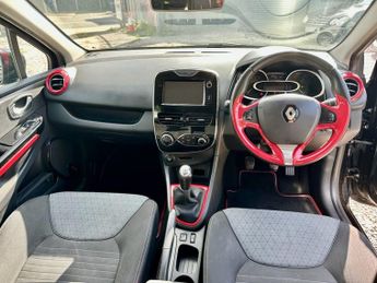 RENAULT CLIO 0.9 TCe Dynamique S MediaNav Hatchback 5dr Petrol Manual Euro 5 