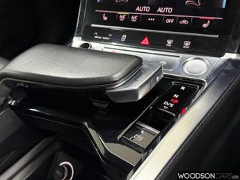 AUDI E-TRON 55 SUV 5dr Electric Auto quattro 95kWh (408 ps)