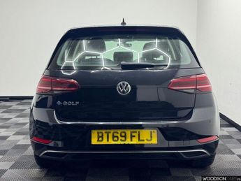 VOLKSWAGEN E-GOLF 35.8kWh e-Golf Hatchback 5dr Electric Auto (136 ps)