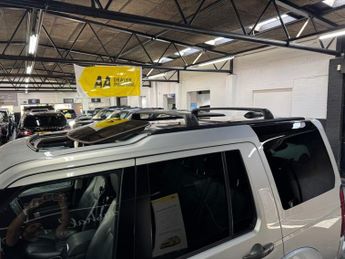 LAND ROVER DISCOVERY 4 3.0 SD V6 Graphite SUV 5dr Diesel Auto 4WD Euro 6 (s/s) (256 bhp