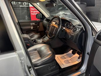 LAND ROVER DISCOVERY 4 3.0 SD V6 Graphite SUV 5dr Diesel Auto 4WD Euro 6 (s/s) (256 bhp