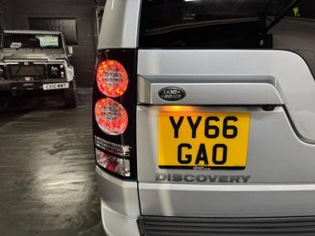 LAND ROVER DISCOVERY 4 3.0 SD V6 Graphite SUV 5dr Diesel Auto 4WD Euro 6 (s/s) (256 bhp