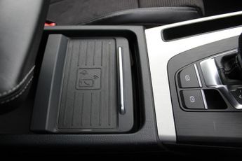 AUDI Q5 2.0 TFSI S line SUV 5dr Petrol S Tronic quattro Euro 6 (s/s) (25