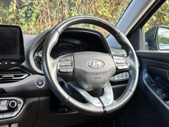 HYUNDAI I30 1.0 T-GDi MHEV Premium Tourer 5dr Petrol Hybrid DCT Euro 6 (s/s)