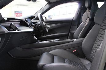 AUDI RS e-tron GT 93.4kWh Saloon 4dr Electric Auto quattro (598 ps)