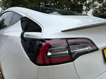 TESLA Model 3 (Dual Motor) Performance Saloon 4dr Electric Auto 4WDE (Performa