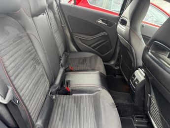 MERCEDES-BENZ A-CLASS 2.1 A 220 D AMG LINE 5d 174 BHP