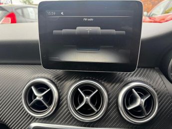 MERCEDES-BENZ A-CLASS 2.1 A 220 D AMG LINE 5d 174 BHP