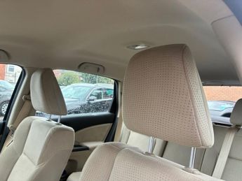 HONDA CR-V 2.0 i-VTEC SE SUV 5dr Petrol Auto 4WD Euro 5 (155 ps)