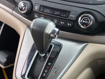 HONDA CR-V 2.0 i-VTEC SE SUV 5dr Petrol Auto 4WD Euro 5 (155 ps)