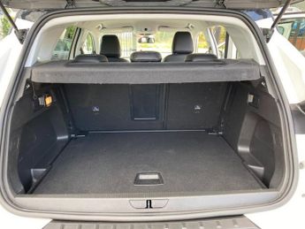 VAUXHALL GRANDLAND X 1.2 Turbo SRi Nav SUV 5dr Petrol Auto Euro 6 (s/s) (130 ps)