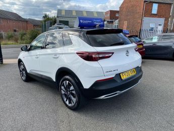 VAUXHALL GRANDLAND X 1.2 Turbo SRi Nav SUV 5dr Petrol Auto Euro 6 (s/s) (130 ps)