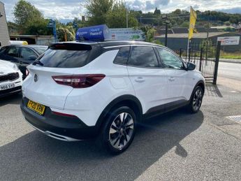 VAUXHALL GRANDLAND X 1.2 Turbo SRi Nav SUV 5dr Petrol Auto Euro 6 (s/s) (130 ps)