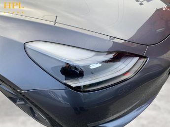 TESLA Model 3 (Dual Motor) Long Range Saloon 4dr Electric Auto 4WDE (346 ps)
