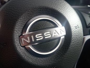 NISSAN JUKE 1.0 DIG-T N-Connecta SUV 5dr Petrol DCT Auto Euro 6 (s/s) (114 p