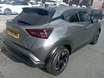 NISSAN JUKE 1.0 DIG-T N-Connecta SUV 5dr Petrol DCT Auto Euro 6 (s/s) (114 p