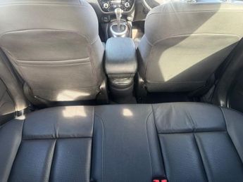 NISSAN JUKE 1.6 Tekna SUV 5dr Petrol XTRON Euro 6 (117 ps)