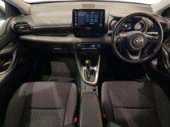TOYOTA YARIS 1.5 VVT-h Design Hatchback 5dr Petrol Hybrid E-CVT Euro 6 (s/s) 