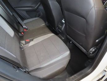 VOLKSWAGEN T-CROSS 1.0 TSI R-Line SUV 5dr Petrol DSG Euro 6 (s/s) (110 ps) Front / 