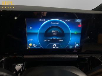 MERCEDES-BENZ GLA 1.3 GLA200 AMG Line SUV 5dr Petrol 7G-DCT Euro 6 (s/s) (163 ps)