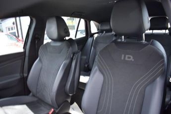 VOLKSWAGEN ID4 181 Pro Performance 77kWh Life SUV 5dr Electric Auto | REVERSE C