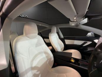 TESLA Model 3 (Dual Motor) Long Range Saloon 4dr Electric Auto 4WDE (346 ps)