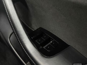 TESLA Model 3 Standard Range Plus Saloon 4dr Electric Auto RWD (241 bhp)