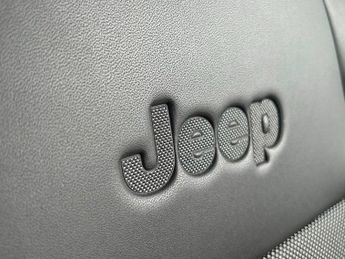 JEEP Avenger 1.2 e-Hybrid Summit SUV 5dr Petrol Hybrid e-DCT Euro 6 (s/s) (10