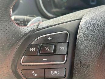 MG MG HS 1.5 T-GDI Trophy SUV 5dr Petrol DCT Euro 6 (s/s) (162 ps)