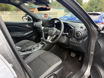 NISSAN JUKE 1.0 DIG-T N-Connecta SUV 5dr Petrol DCT Auto Euro 6 (s/s) (114 p