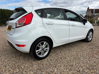 FORD FIESTA 1.0T EcoBoost Zetec Hatchback 5dr Petrol Manual Euro 6 (s/s) (10