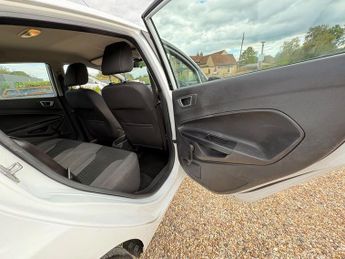 FORD FIESTA 1.0T EcoBoost Zetec Hatchback 5dr Petrol Manual Euro 6 (s/s) (10