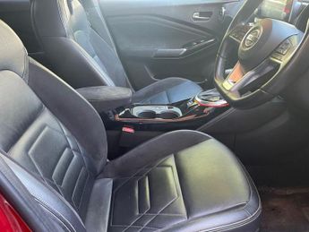 NISSAN JUKE 1.0 DIG-T Tekna+ SUV 5dr 