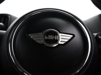MINI COUNTRYMAN 1.5 7.6kWh Cooper SE SUV 5dr Petrol Plug-in Hybrid Auto ALL4 Eur