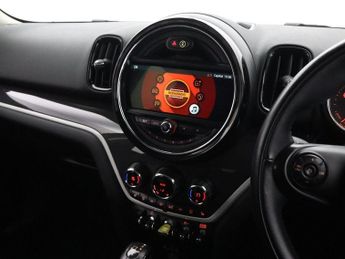 MINI COUNTRYMAN 1.5 7.6kWh Cooper SE SUV 5dr Petrol Plug-in Hybrid Auto ALL4 Eur