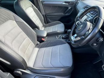 VOLKSWAGEN TIGUAN 2.0 TDI BlueMotion Tech R-Line SUV 5dr Diesel DSG Euro 6 (s/s) (