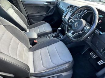 VOLKSWAGEN TIGUAN 2.0 TDI BlueMotion Tech R-Line SUV 5dr Diesel DSG Euro 6 (s/s) (