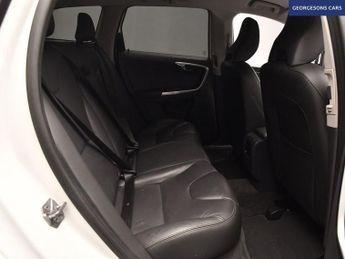 VOLVO XC60 2.0 D4 SE Nav SUV 5dr Diesel Auto Euro 6 (s/s) (190 ps)