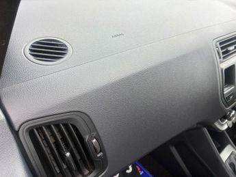 KIA RIO 1.25 1 Air Hatchback 5dr Petrol Manual Euro 5 (84 bhp)