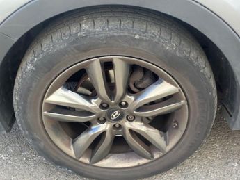HYUNDAI SANTA FE 2.2 CRDi Premium SE SUV 5dr Diesel Auto 4WD Euro 5 (7 seat) (194