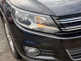 VOLKSWAGEN TIGUAN 2.0 TDI BlueMotion Tech Match SUV 5dr Diesel Manual 4WD Euro 5 (