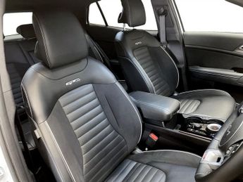 KIA SPORTAGE 1.6 T-GDi 13.8kWh GT-Line S SUV 5dr Petrol Plug-in Hybrid Auto A