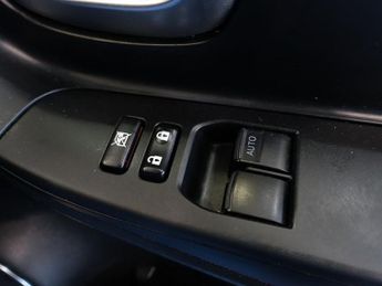 TOYOTA YARIS 1.5 VVT-h Y20 Bi-tone Hatchback 5dr Petrol Hybrid E-CVT Euro 6 (
