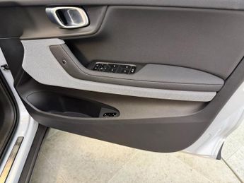 POLESTAR POLESTAR 2 Single Motor 69kWh Standard Range Fastback 5dr Electric Auto FWD